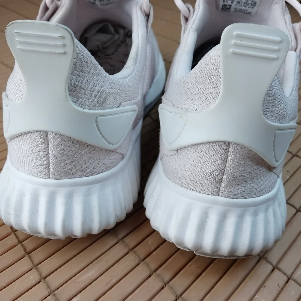 Adidas Alphabounce Cityrun B42297 Pink Running Shoes Sneakers Size EU 39. US men